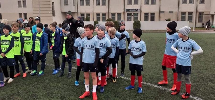 III miejsce w Turnieju piłki nożnej ”z Podwórka na Stadion o Puchar Tymbarku” !!!